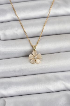 316L Çelik Zincir Gold Renk Yonca Model Kadın Kolye