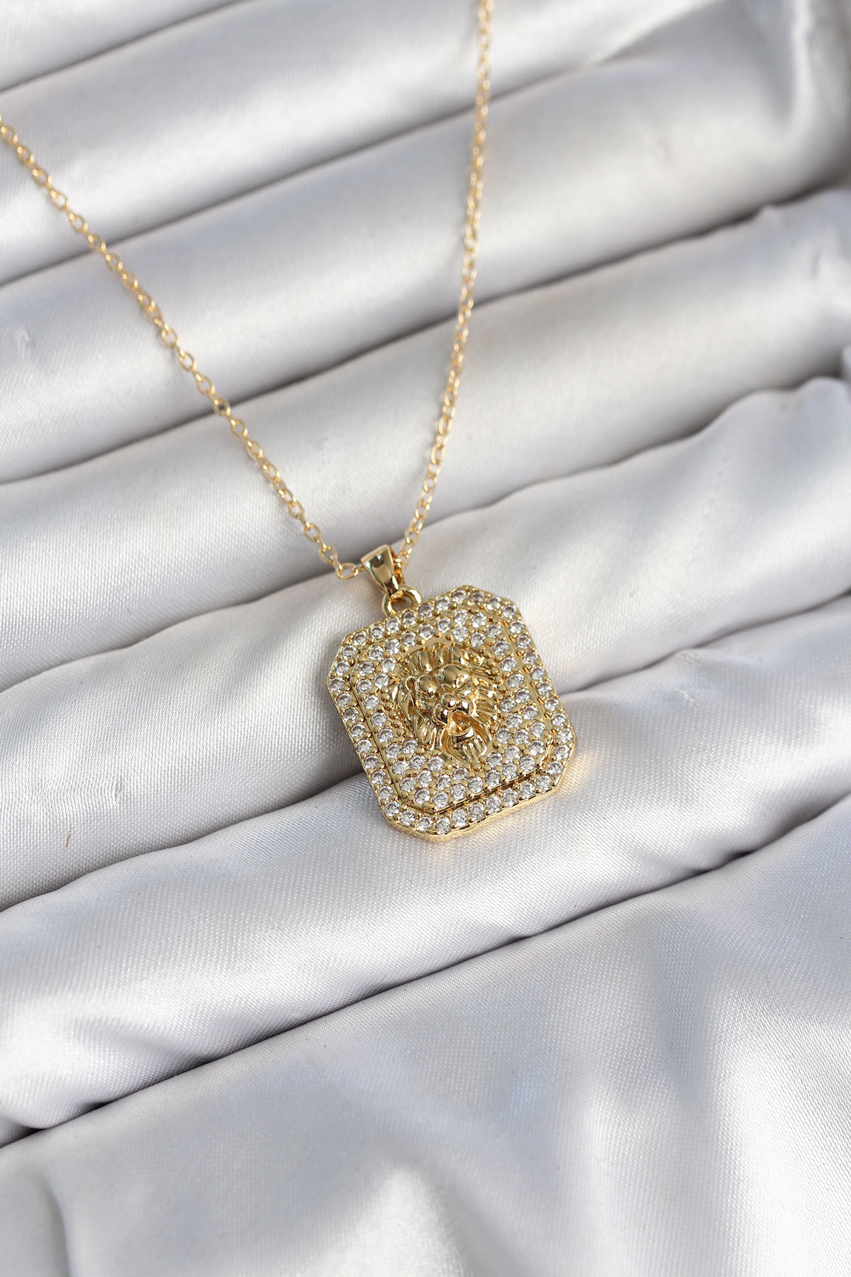 316L Çelik Zincir Gold Aslan Madalyon Model Zirkon Taşlı Kadın Kolye - Görsel 2
