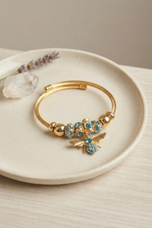 Mavi Arı Model Gold Renk Charm Bileklik